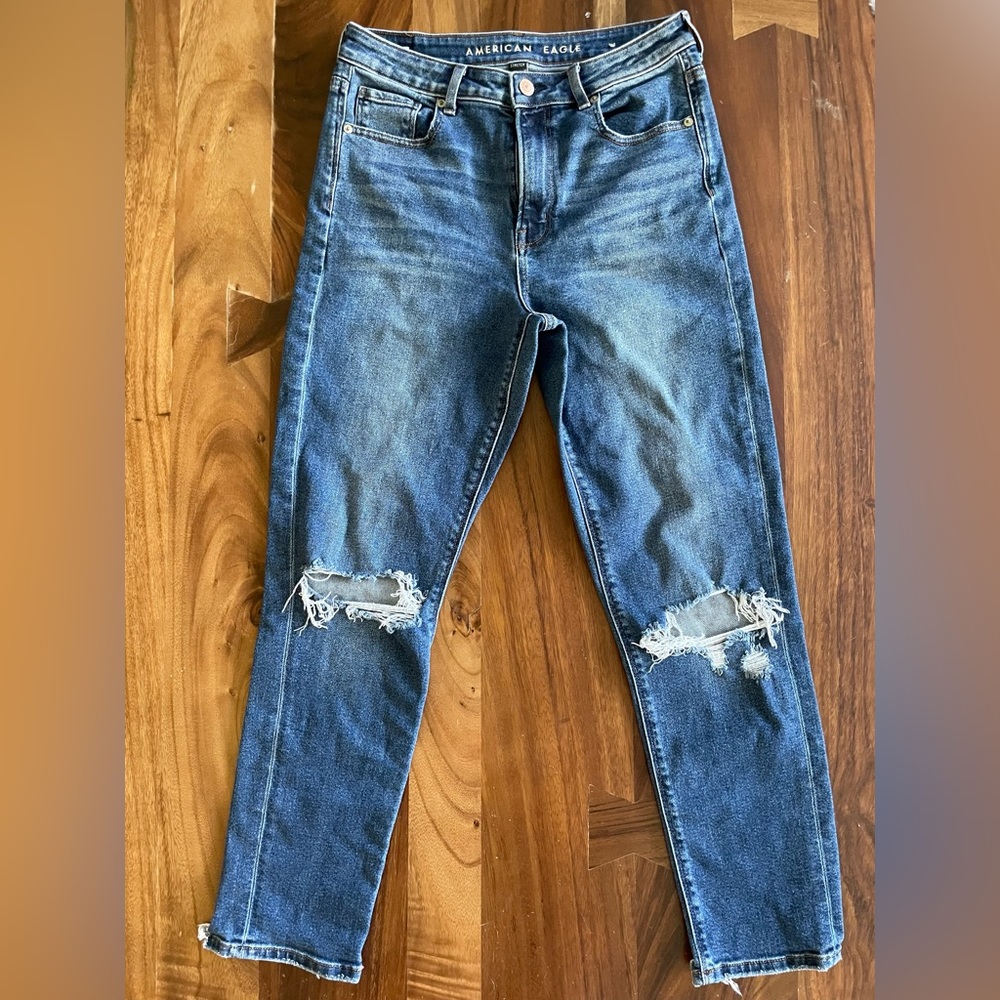 American Eagle stretch mom jeans size 4